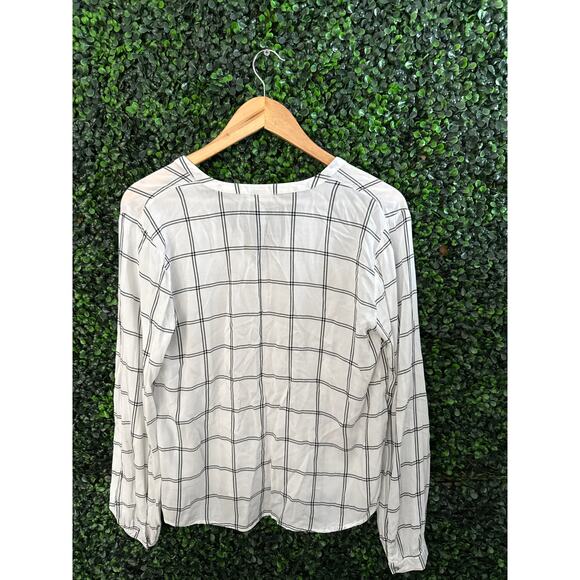A  New Day, Thin Long sleeve Blouse, Women’s Size M - Picture 6 of 6